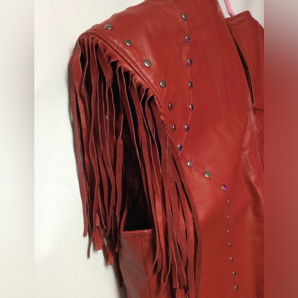Vintage Leather Gallery Red Fringe studded top. 2X - Picture 8 of 11